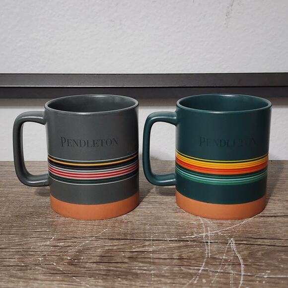Pendleton Other - Pendleton Woolen Mills 18oz Porcelain Coffee Mugs Stoneware Set 2 Green Stripe